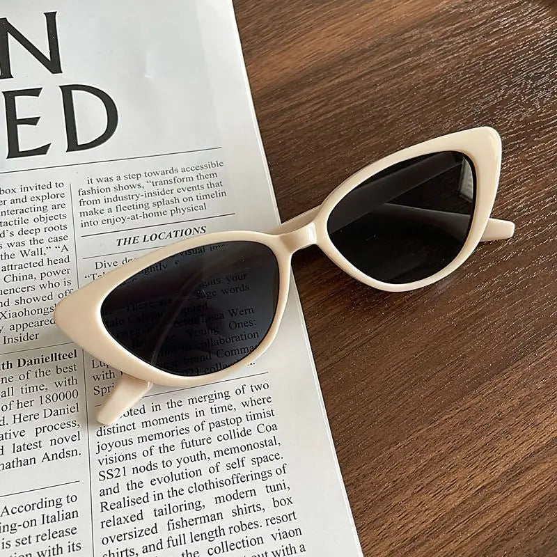 2024 Vintage Cat Eye Women Sunglasses Vintage Small Frame Sun Glasses for Men Luxury Brand Design Outdoor Eyewear UV400